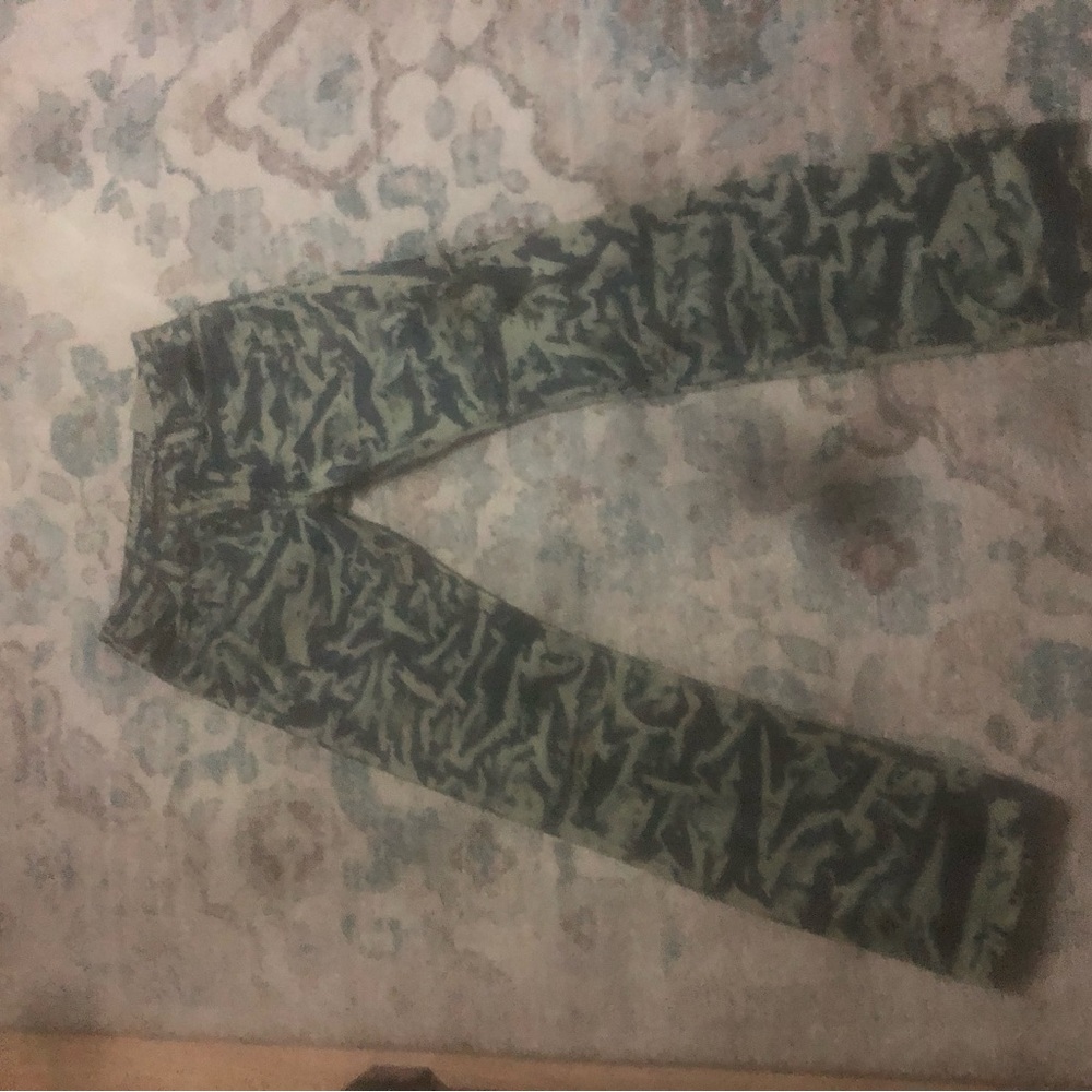 Robin's Jean Green Camouflage Relaxed Men 👖